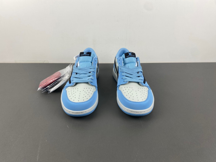 Travis Scott x Air Jordan 1 Low OG DM7866-107