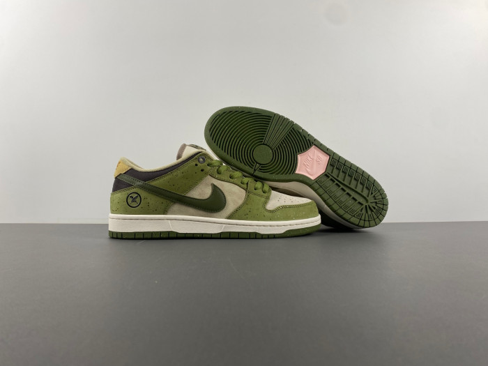 Yuto Horigome x Nike SB Dunk Low HF8022-300