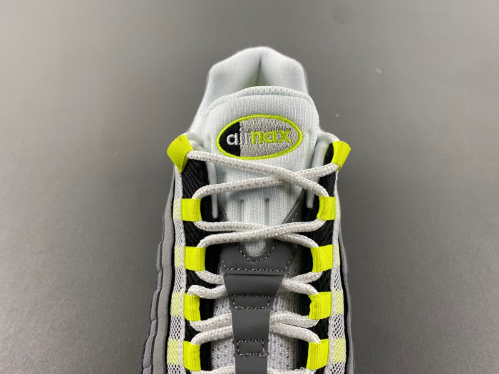 Nike Air Max 95 OG Neon