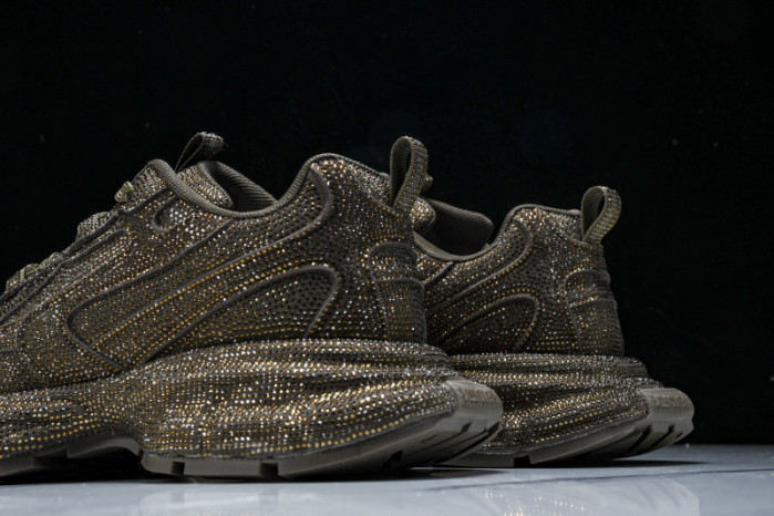 BLCG RUNNER SNEAKER (crystal)