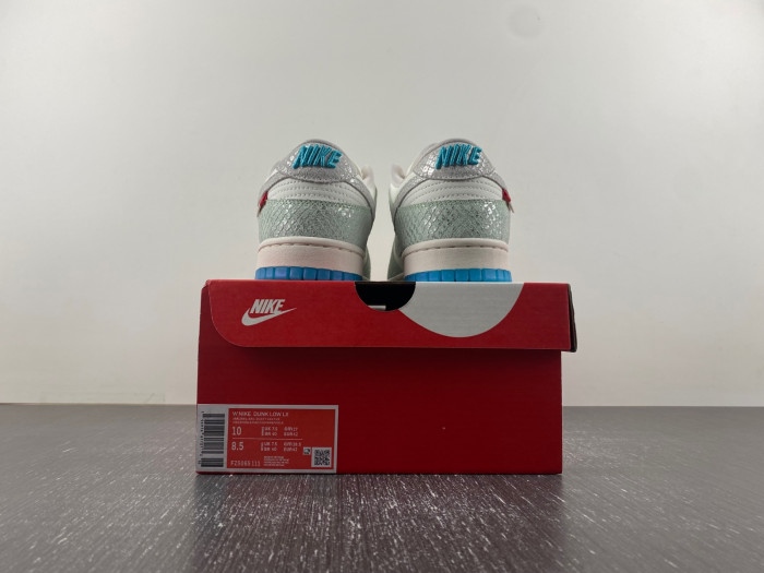 nike dunk low lx