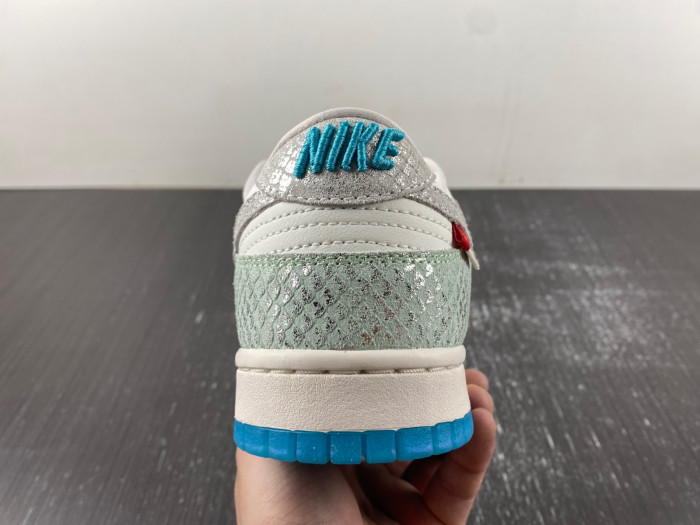 nike dunk low lx