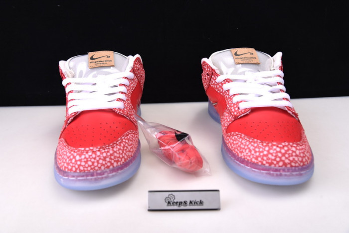 Nike Dunk SB Low Stingwater Magic Mushroom - DH7650-600