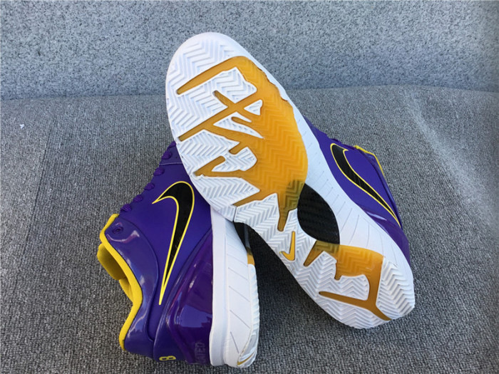 undefeated x kobe 4 protro